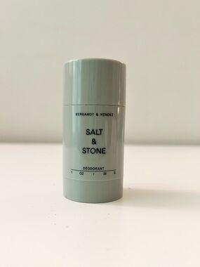 🌸SALT & STONE Bergamot & Hinoki Deodorant Deluxe Mini 28 g
